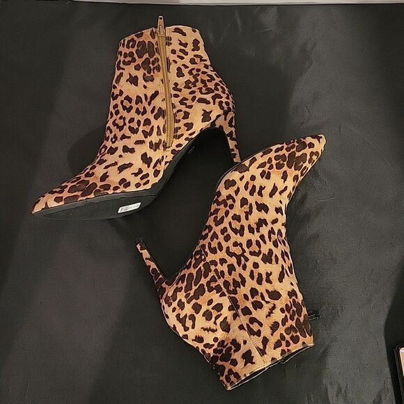BRAND NEW EXPRESS LEOPARD PRINT SUEDE POINTED TOE WOMEN"S BOOT - Picture 5 of 16